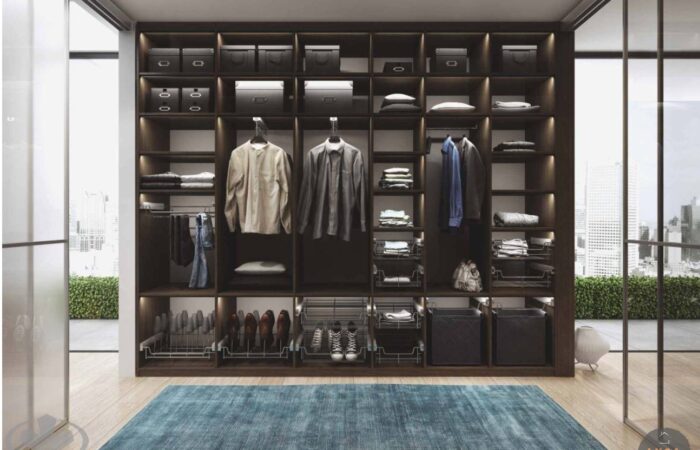 Walk-in Closet